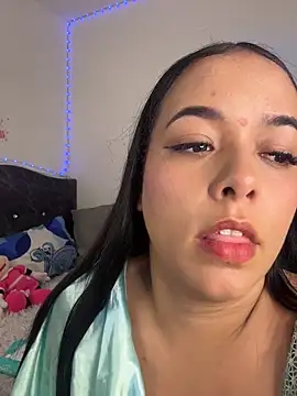 Snapshot of Deepika_padukoneNisha chatting on May 29, 4:38 pm Deepika padukoneNisha online show from May 29, 4:38 pm