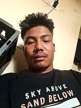 Snapshot of nipu_9 chatting on March 15, 12:22 pm nipu 9 online show from March 15, 12:22 pm