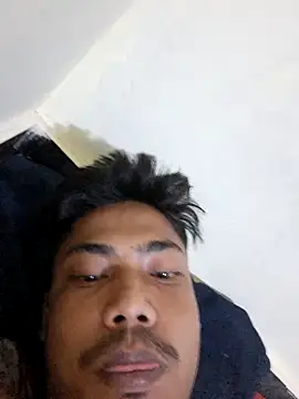 Snapshot of nipu_9 chatting on March 18, 6:44 pm nipu 9 online show from March 18, 6:44 pm