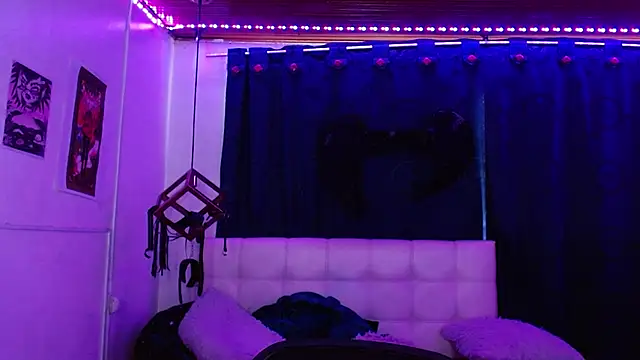 goth minerva online show from November 18, 2:32 pm