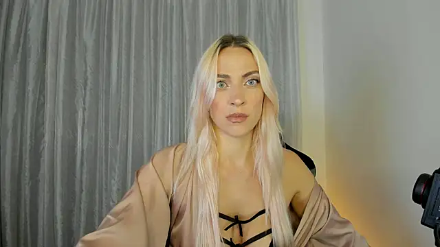  Miss Valentina  online show from April 7, 4:18 pm