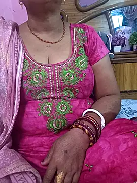Snapshot of Sanjana-bhabhi chatting on March 23, 6:47 am Sanjana-bhabhi online show from March 23, 6:47 am