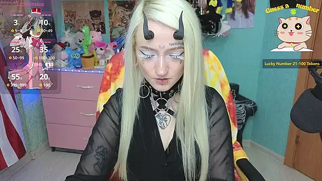 Snapshot of Manuela_unicorn chatting on July 7, 4:11 pm Manuela unicorn online show from July 7, 4:11 pm