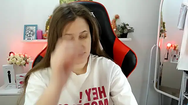 Lucky Lana online show from March 27, 2:50 am