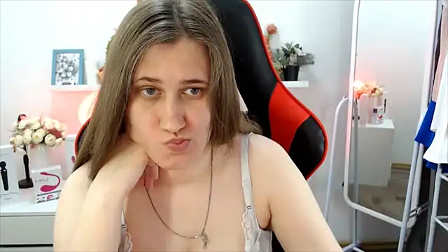 Lucky Lana online show from June 3, 2:58 am