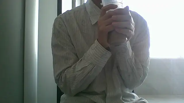 Snapshot of nole_china7 chatting on April 24, 12:35 am nole china7 online show from April 24, 12:35 am