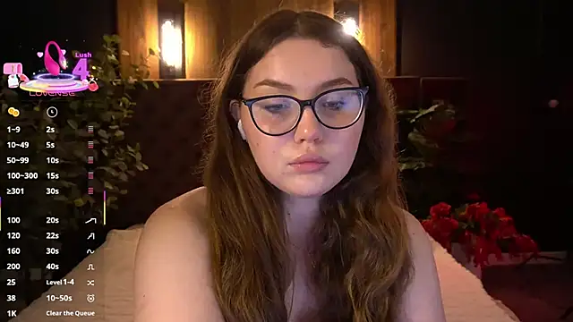 Snapshot of LuxSopphia chatting on May 24, 12:32 pm LuxSopphia online show from May 24, 12:32 pm