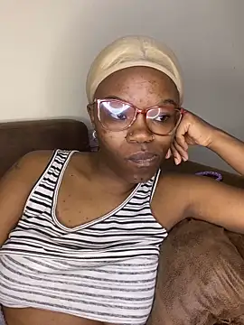 YummyMelanin117 online show from February 26, 1:15 am