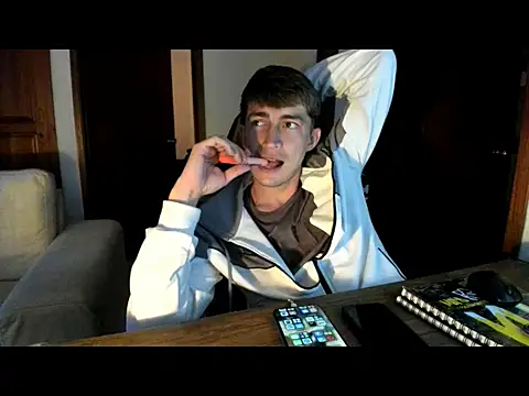 laurent 01 online show from September 15, 8:53 pm