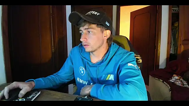 laurent 01 online show from September 25, 2:10 pm