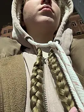 bambi lu online show from November 1, 4:31 pm