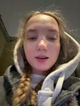 bambi lu online show from March 1, 7:49 pm