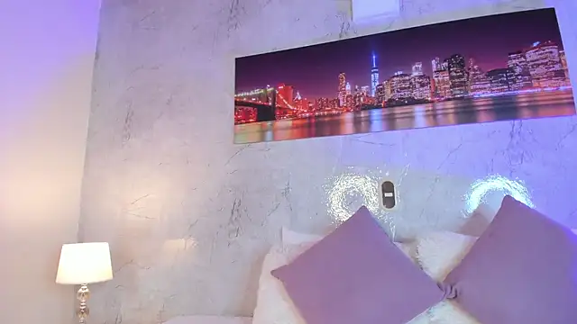 zaraquiinn online show from December 21, 2:24 pm