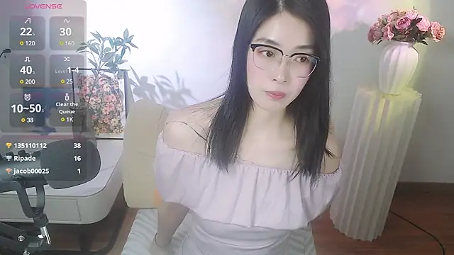 Snapshot of mia0mia0123 chatting on March 20, 6:09 pm mia0mia0123 online show from March 20, 6:09 pm