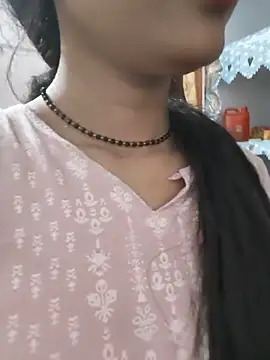 Snapshot of Eshwari_Chopra chatting on June 18, 11:42 pm Eshwari Chopra online show from June 18, 11:42 pm