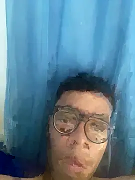 Snapshot of hiaguexxx chatting on March 19, 1:40 pm hiaguexxx online show from March 19, 1:40 pm