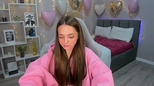 MelanieAlves online show from February 14, 12:35 pm