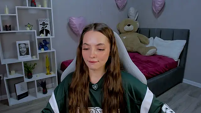 MelanieAlves online show from March 17, 6:11 pm