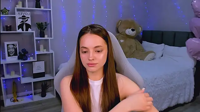 MelanieAlves online show from April 14, 3:07 pm