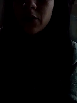 Snapshot of Camilitah chatting on May 2, 6:18 am Camilitah online show from May 2, 6:18 am