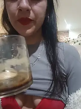 Snapshot of Camilitah chatting on July 11, 5:32 am Camilitah online show from July 11, 5:32 am