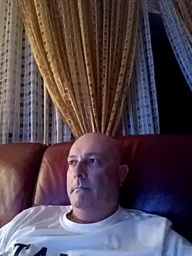 Alexis Bull online show from September 28, 10:48 pm