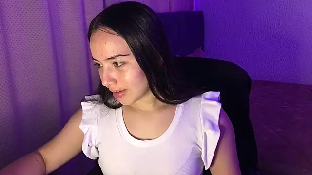 Snapshot of amelia_hall chatting on June 14, 4:09 pm amelia hall online show from June 14, 4:09 pm