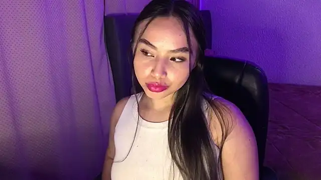 Snapshot of amelia_hall chatting on June 18, 11:53 pm amelia hall online show from June 18, 11:53 pm