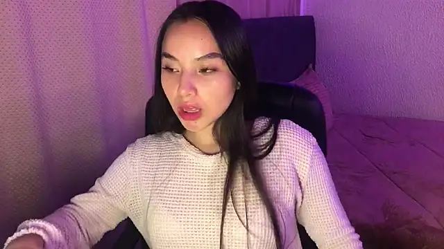 Snapshot of amelia_hall chatting on June 22, 10:40 pm amelia hall online show from June 22, 10:40 pm