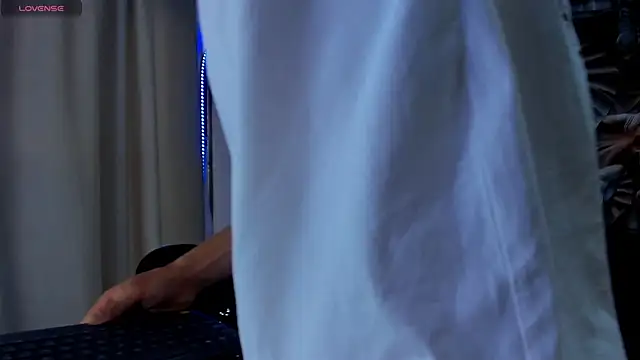 Snapshot of Lukas_Green chatting on September 14, 7:46 pm Lukas Green online show from September 14, 7:46 pm