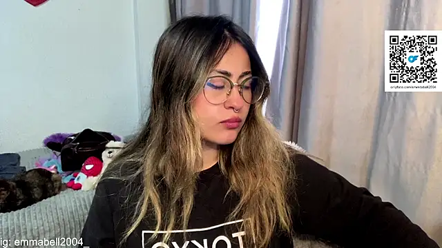 Snapshot of emma__bell_ chatting on February 17, 4:02 pm emma bell online show from February 17, 4:02 pm