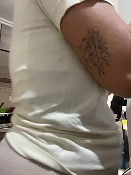 Snapshot of carlafox05 chatting on July 6, 3:03 pm carlafox05 online show from July 6, 3:03 pm