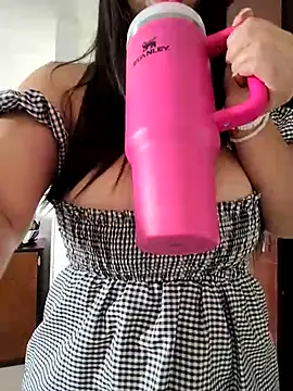 Snapshot of Yuli_Mars chatting on June 25, 3:49 pm Yuli Mars online show from June 25, 3:49 pm
