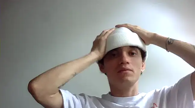 santihot089 online show from March 20, 7:14 pm