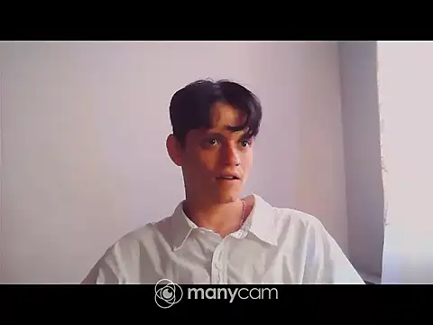 santihot089 online show from December 20, 9:00 pm