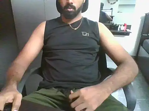 lovelyakash69 online show from June 22, 5:26 am