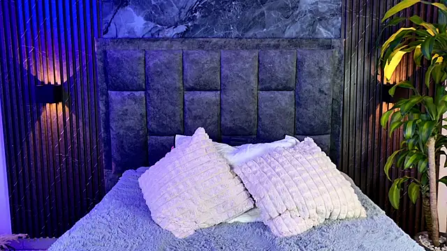 Lenna s online show from September 19, 10:10 pm