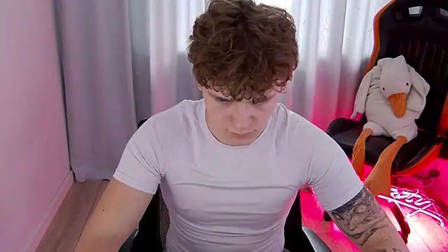 DanyDavis online show from April 17, 11:24 am