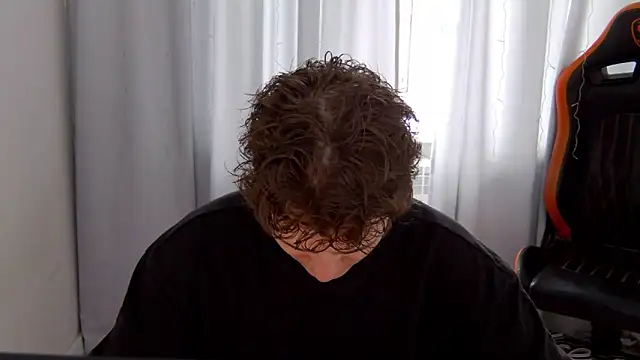 Snapshot of DanyDavis chatting on April 19, 12:15 pm DanyDavis online show from April 19, 12:15 pm