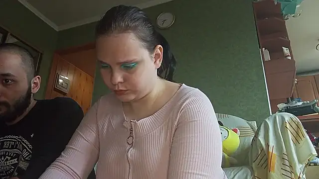 SweetPiggyx online show from April 23, 12:29 pm