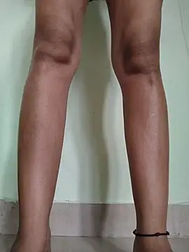 Snapshot of Desi_Bhabi_01 chatting on May 19, 2:40 am Desi Bhabi 01 online show from May 19, 2:40 am