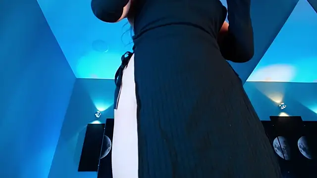 FreyaZimmerman  online show from March 5, 9:44 pm