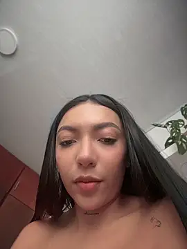 Snapshot of ImAshley1 chatting on April 13, 2:00 pm ImAshley1 online show from April 13, 2:00 pm
