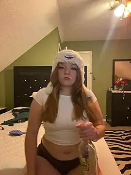 bankruptbabe online show from January 10, 6:15 am