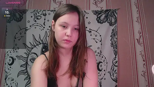 Snapshot of Thighswithspikes chatting on November 24, 7:19 am Thighswithspikes online show from November 24, 7:19 am