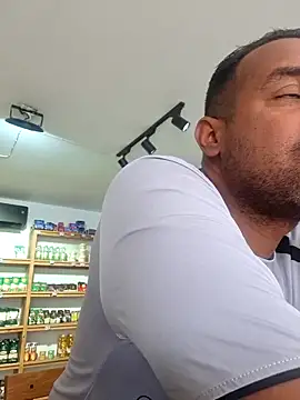 elnegro707070 online show from February 28, 2:07 pm