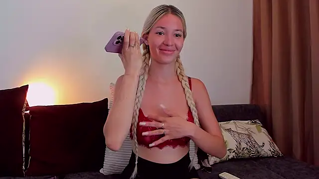 Melisa Sun  online show from February 28, 2:56 am