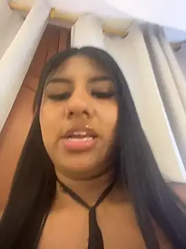 Snapshot of Emmily_Vargas chatting on October 11, 1:49 am Emmily Vargas online show from October 11, 1:49 am