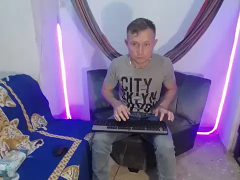 hot mann11 online show from March 4, 12:16 am