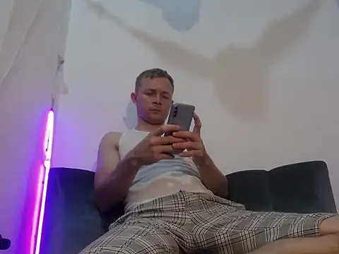 hot mann11 online show from March 13, 2:40 am